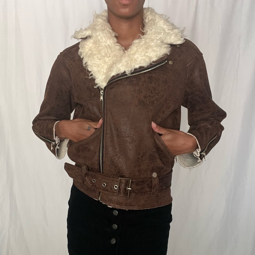 Lightweight Shearling Jacket - image 4
